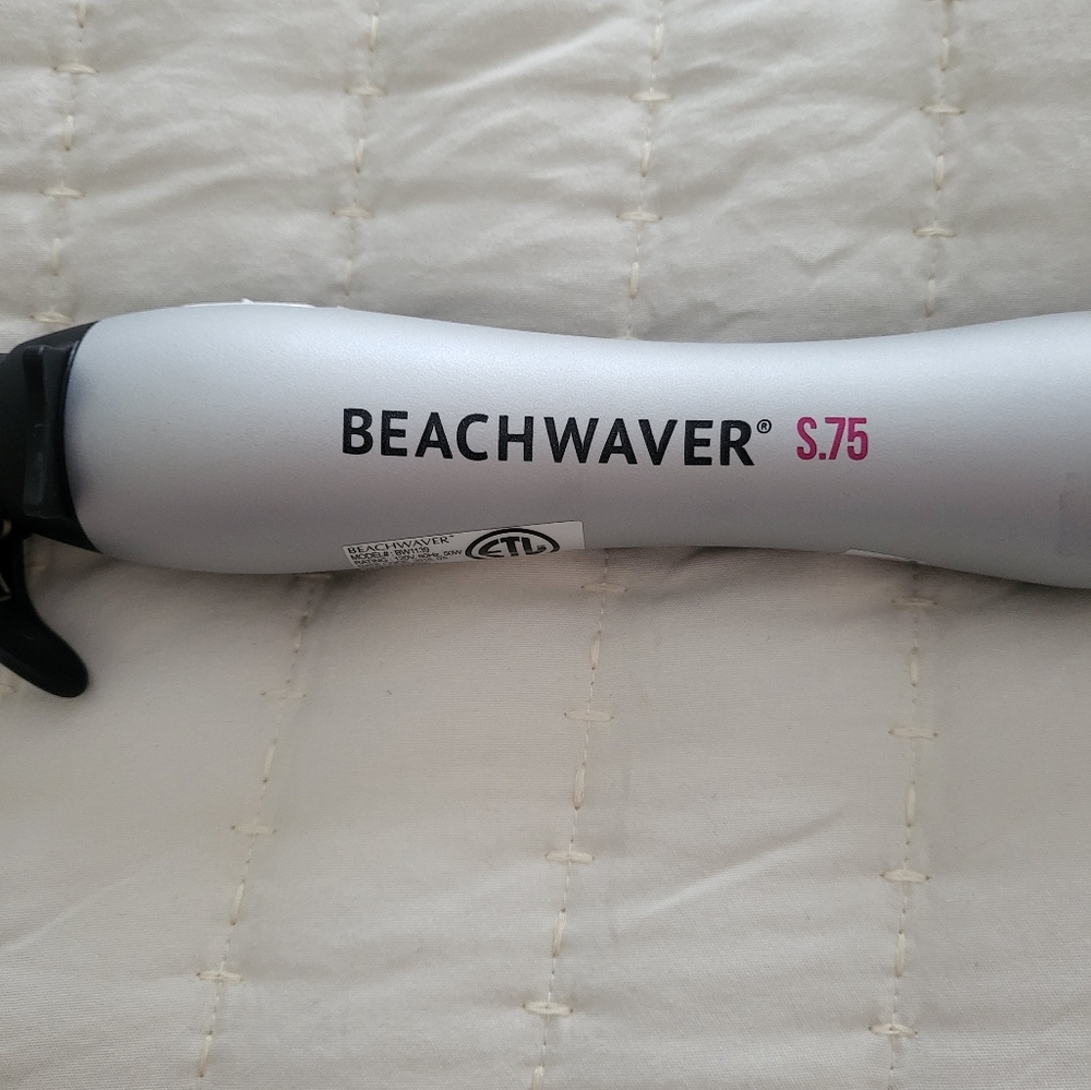 Beachwaver S.75 Ceramic Rotating Curling Iron.